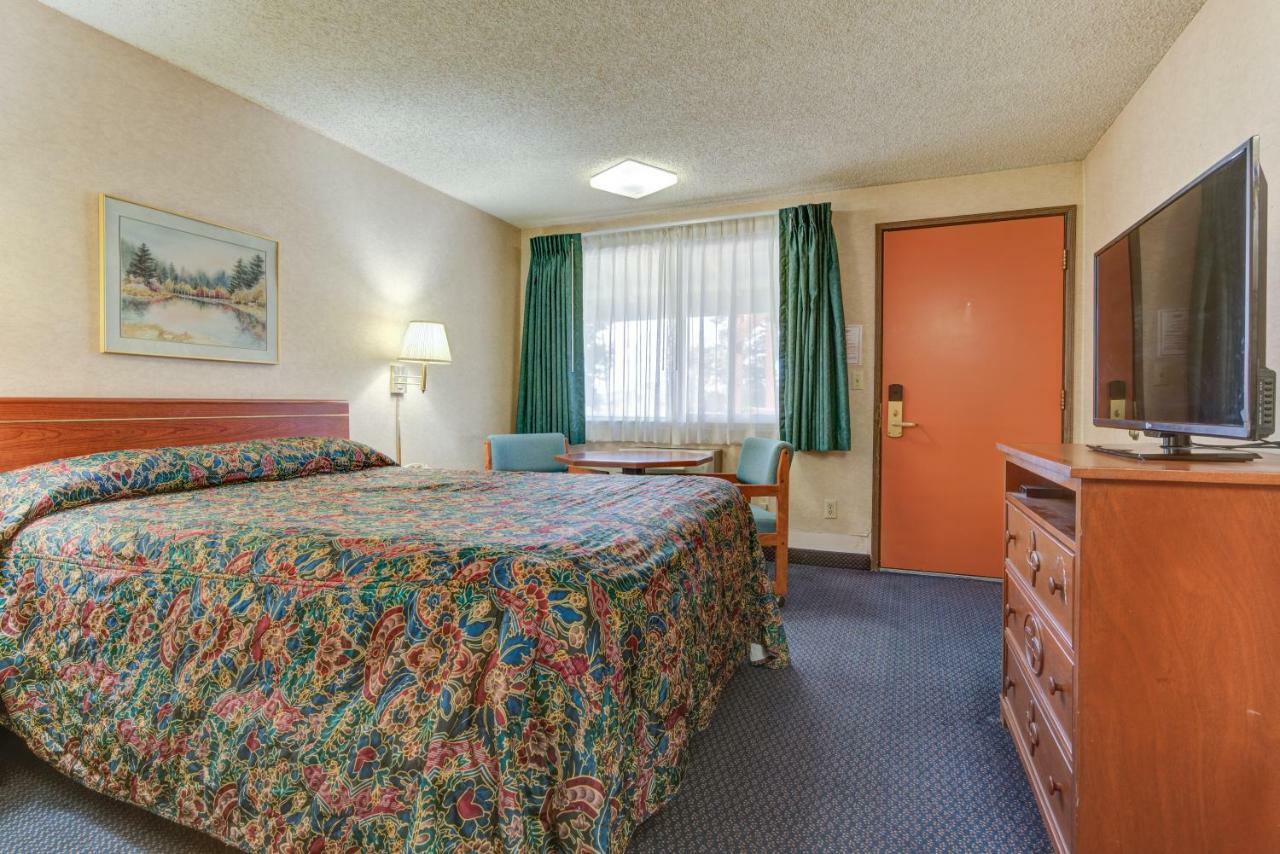 Redmond Inn エクステリア 写真
