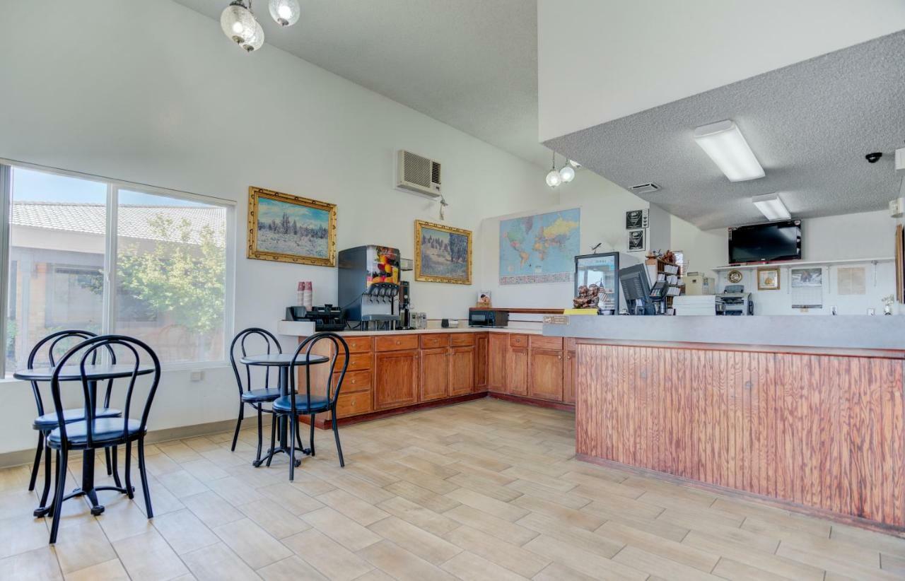 Redmond Inn エクステリア 写真